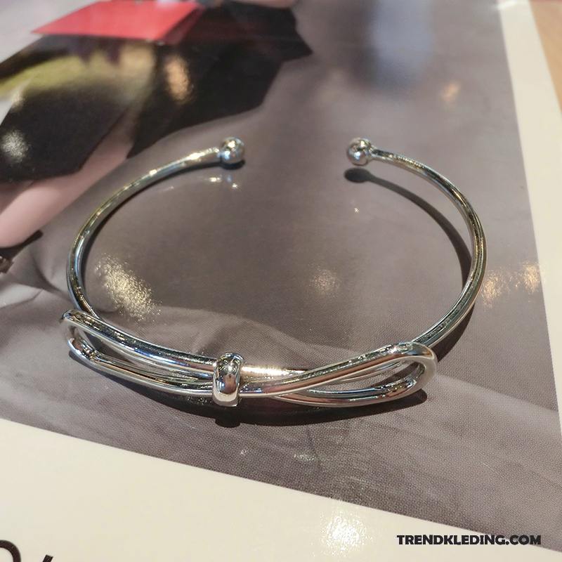 Armband Dames Mini Verjaardagscadeau Vlinderdas Mode Vers Zoet Zilver